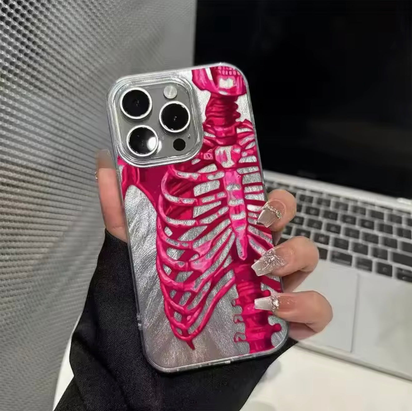 Skeleton Case